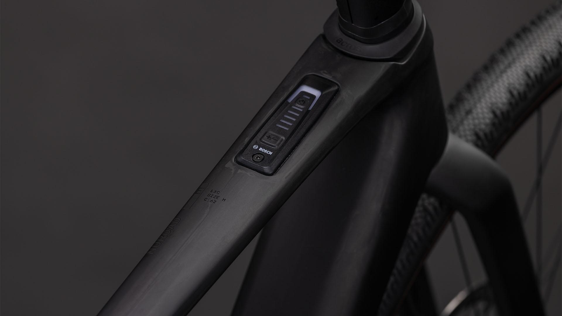 Vélo gravel électrique Cube nuroad hybrid c:62 exc 400x blackline