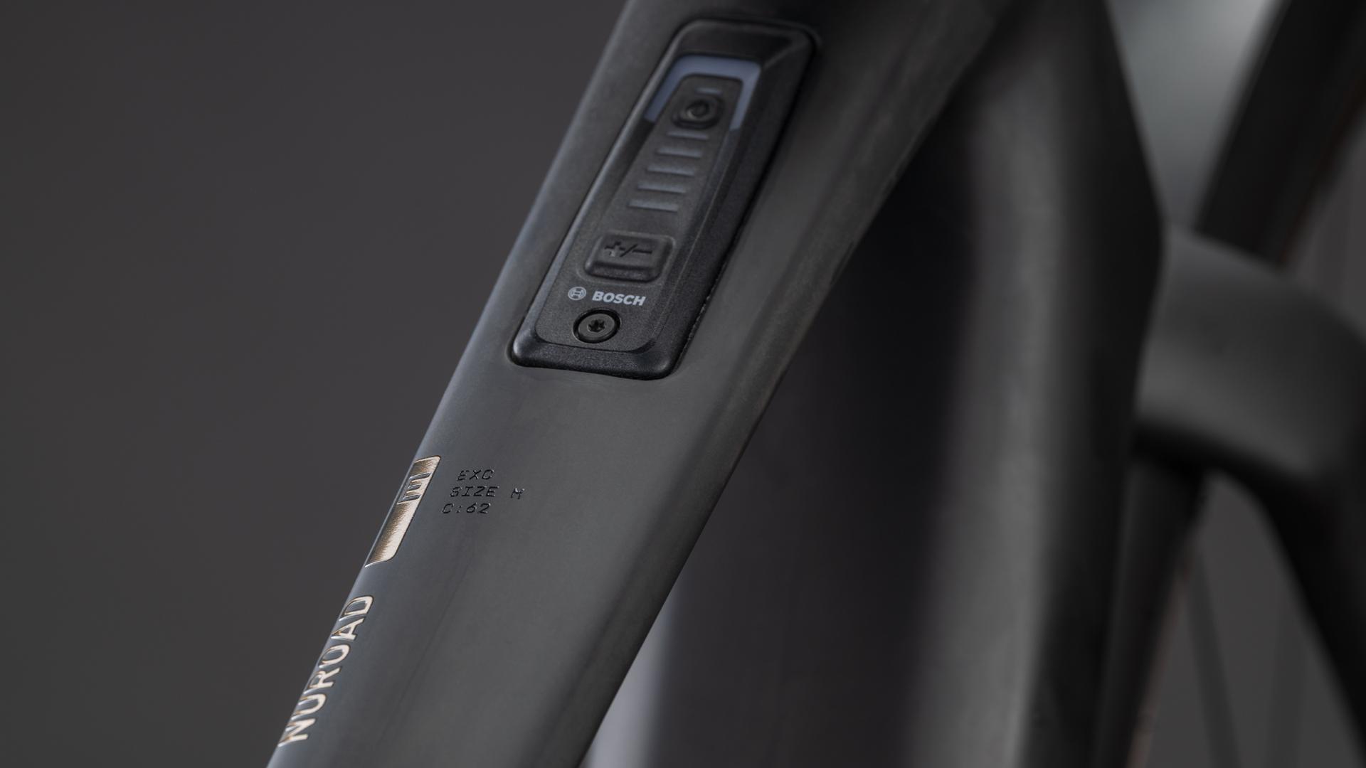 Vélo gravel électrique Cube nuroad hybrid c:62 exc 400x fe blackline