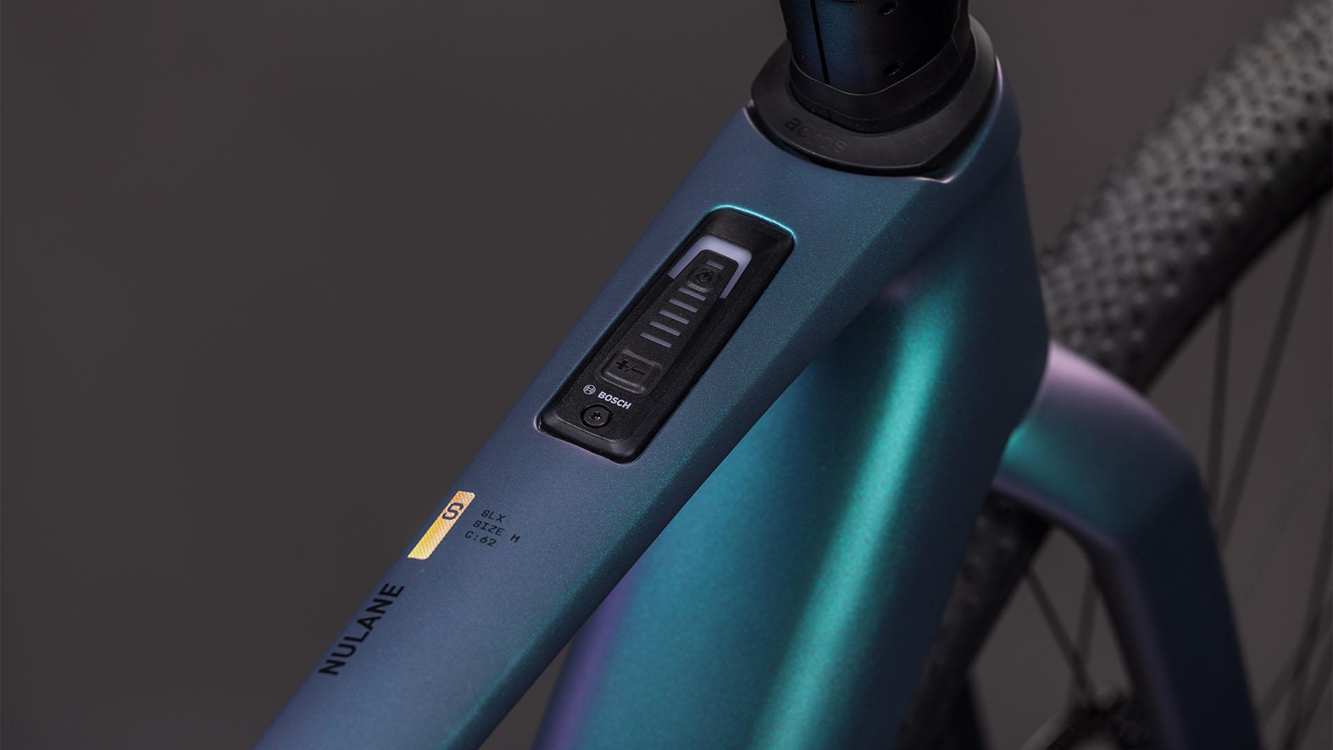 Vélo gravel électrique Cube nulane hybrid c:62 slx 400x polarlight´n´prism