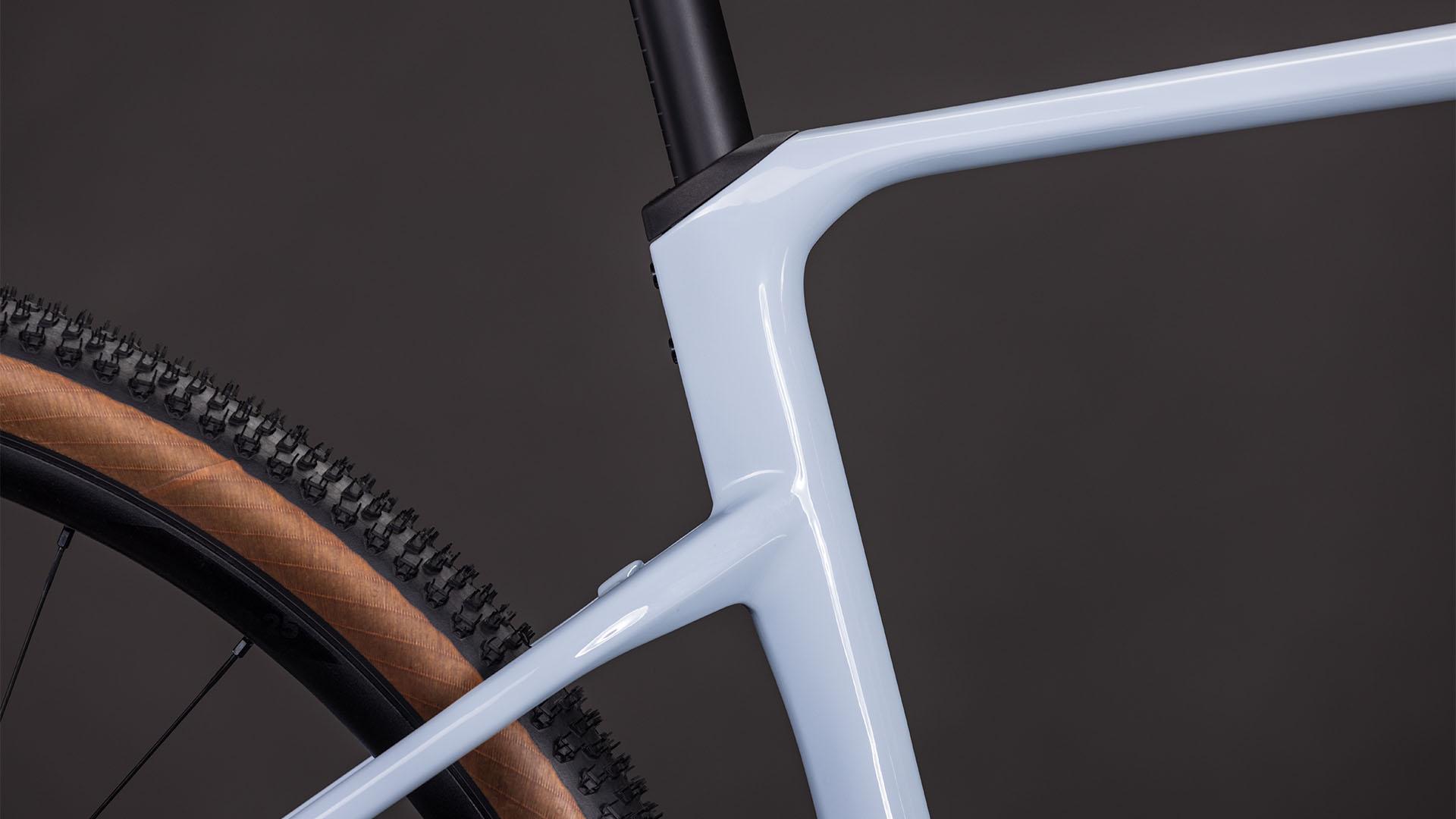 Vélo gravel électrique Cube nuroad hybrid c:62 slx 400x iceblue´n´prism